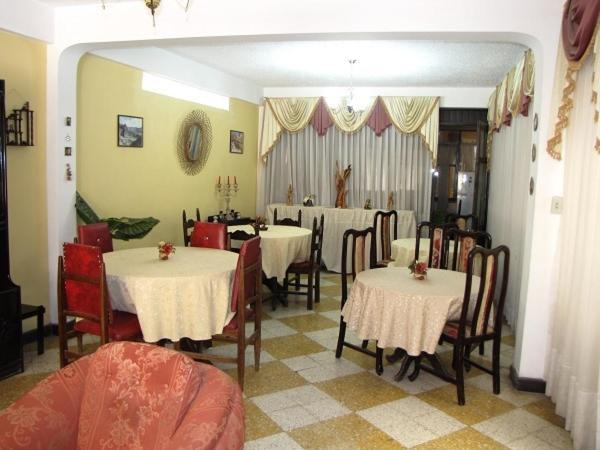 Hotel La Torre Tupiza Esterno foto